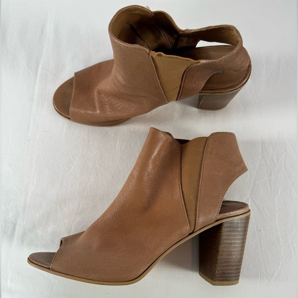 Steve Madden Nobel‎ Leather Open Toe Booties in Light Brown Size 10 - Picture 1 of 7